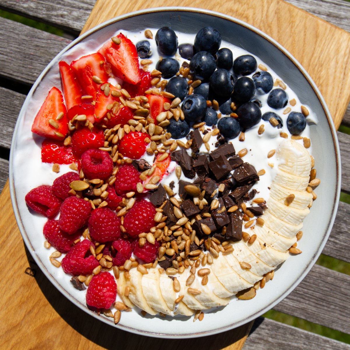 Granola Smoked Seeds Fruit Bowl Granola Smoked Seeds Fruit Bowl